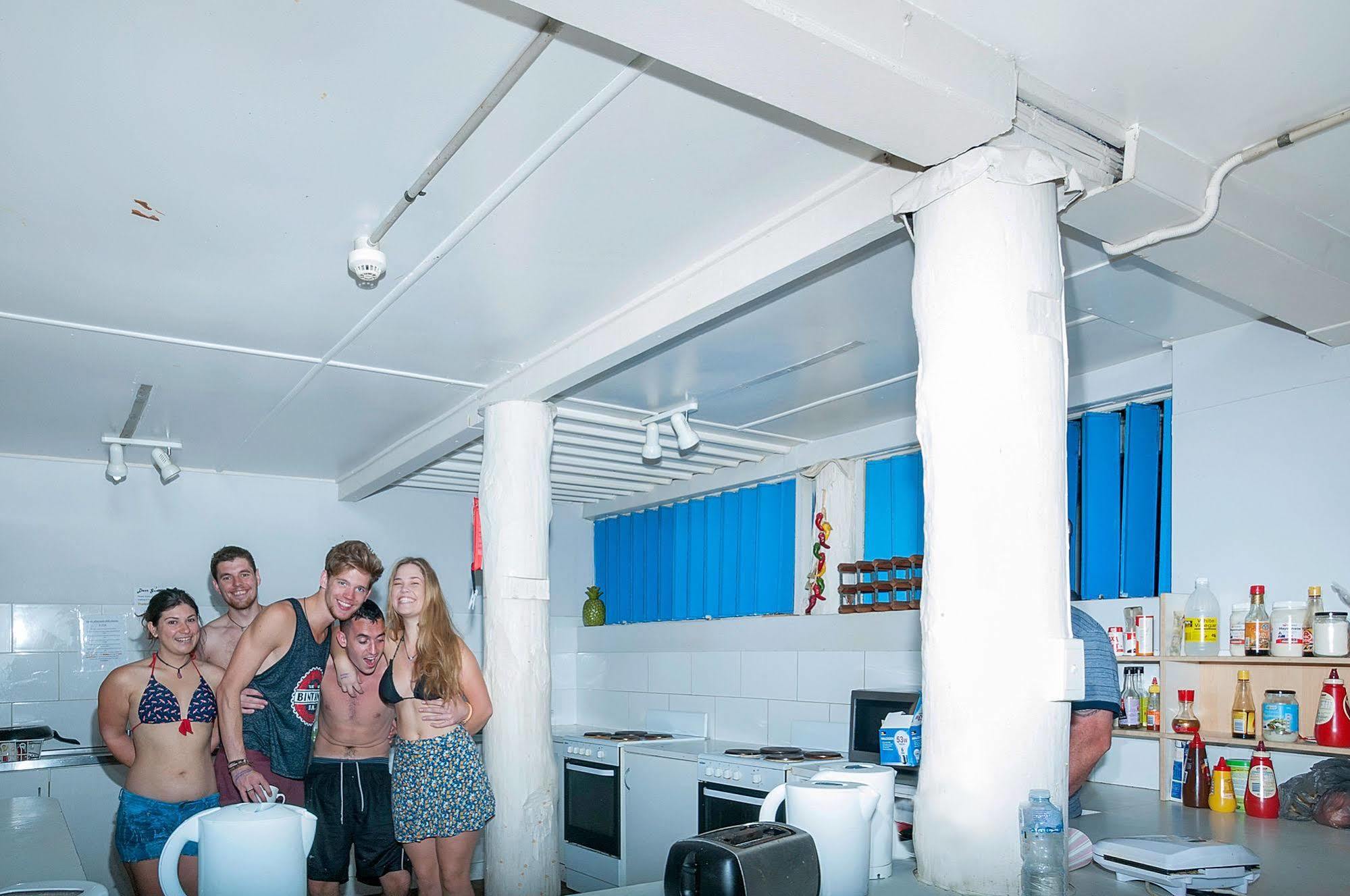 Hostel Reef Backpackers Cairns Exterior foto