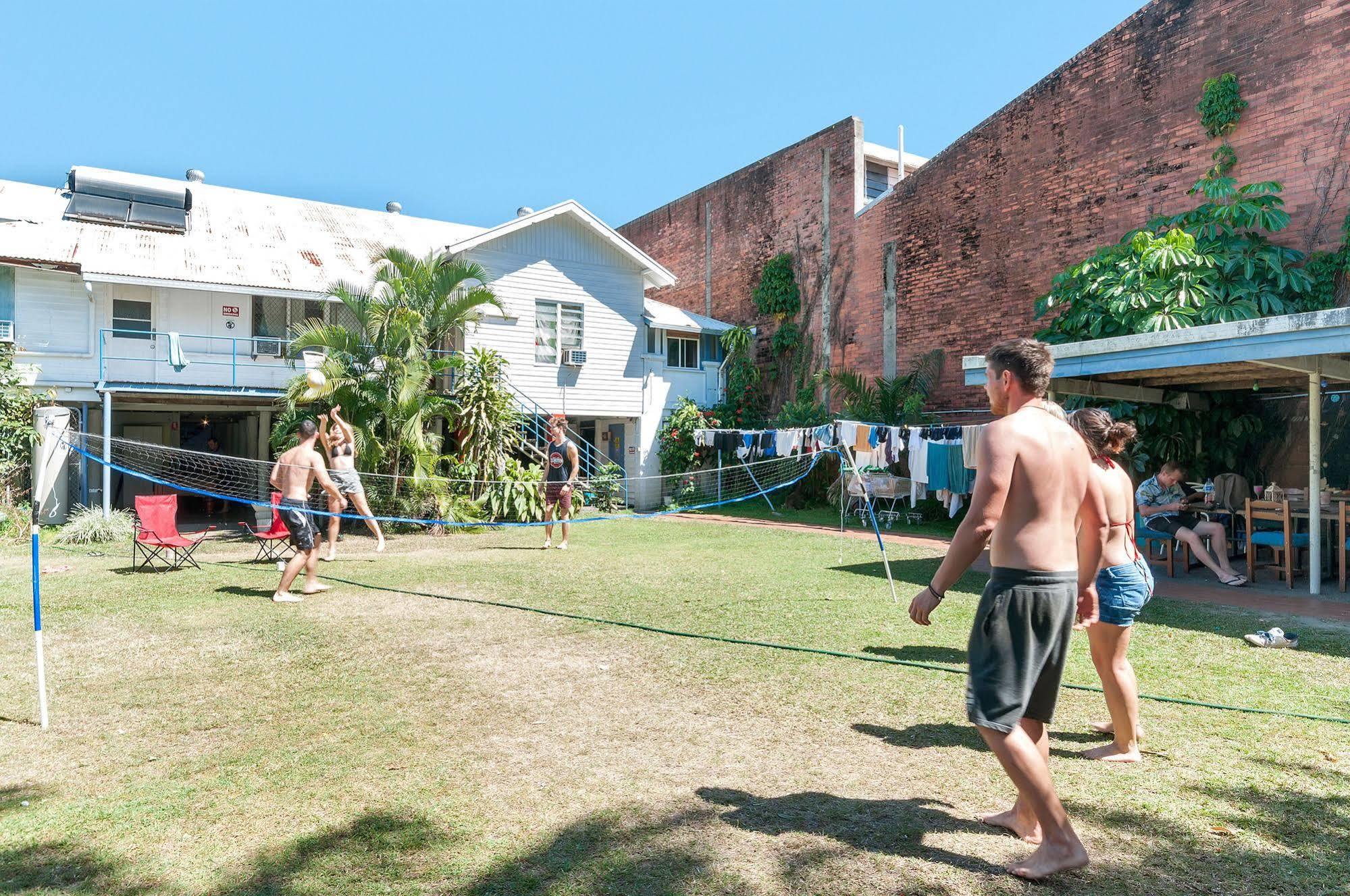 Hostel Reef Backpackers Cairns Exterior foto